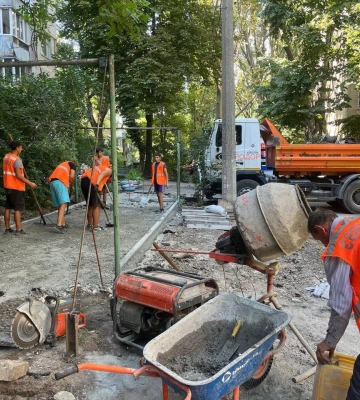 У Хаджибейському районі Одеси триває ремонт внутрішньоквартальних проїздів 