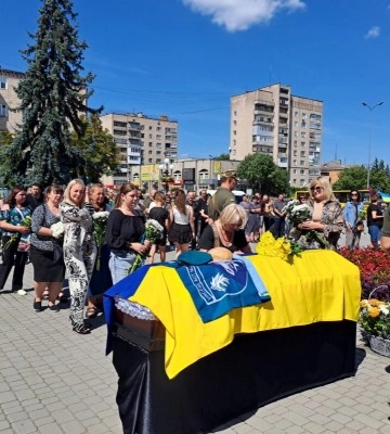 На Волині провели в останню путь 49-річного Героя Ігоря Хомича