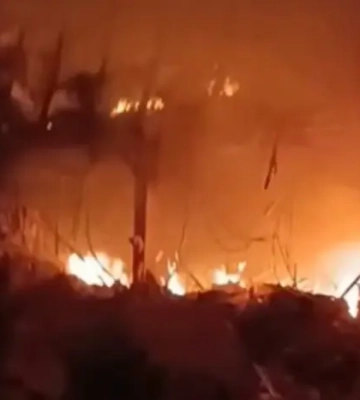 Ракетний удар знищив розподільчий склад виробника морозива "Файні льоди" в Києві