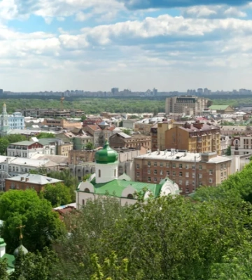 Найпопулярніші напрямки в Україні. Синоптики повідомили, яка погода буде в Києві, Львові, Одесі наприкінці робочого тижня