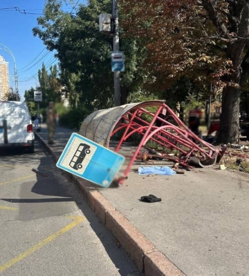 Смертельна ДТП у Києві: суд узяв під варту водія, який в’їхав у зупинку