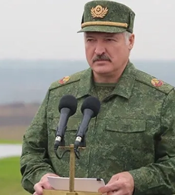 Лукашенко відправляє на кордон з Україною 500 дармоїдів