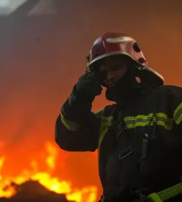У бізнес-центрі Києва після падіння уламків дрона виявили загиблого та двох постраждалих – мер
