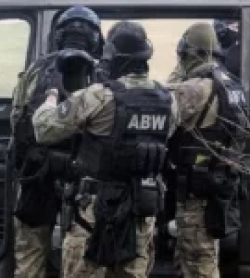 У Варшаві ABW затримала українця, підозрюваного у спробі замаху на збройового посадовця в Ірпені