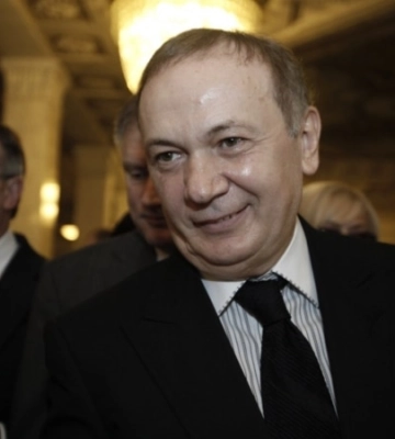Зеленський запровадив санкції проти Іванющенка