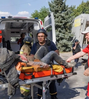 РФ ударила по Краматорську дев'ятьма авіабомбами: загинула людина