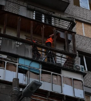 В Соломенском районе Киева завершили аварийные работы после вражеской атаки