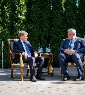 Україна має "креативні ідеї" щодо активізації мирного процесу, потребує активної участі США – Сибіга
