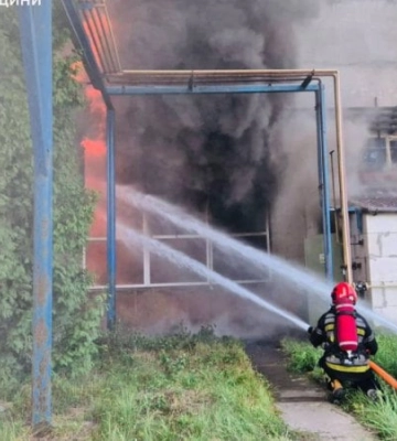 У Львові загорівся склад з аерозольними балончиками, постраждали пʼятеро людей
