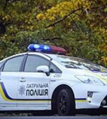 На Полтавщині 22-річного чоловіка підозрюють у підпалі автомобіля