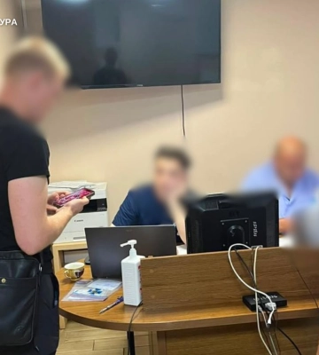 Лікарів Житомирського онкодиспансеру підозрюють у торгівлі фіктивними інвалідностями