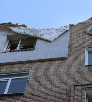 Дрони рф атакували Запоріжжя - постраждали житловий будинок і склади