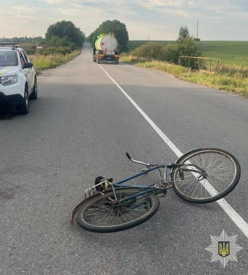 58-річний велосипедист потрапив до лікарні після ДТП на Львівщині