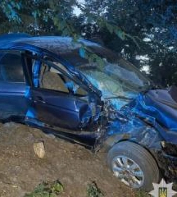 Смертельна ДТП: водій "Kia" врізався в дерево