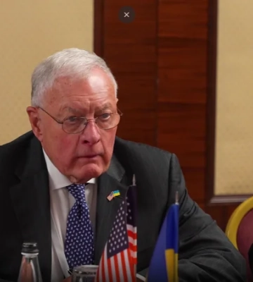 Готові купувати снаряди для Patriot: Зеленський зустрівся із Келлогом