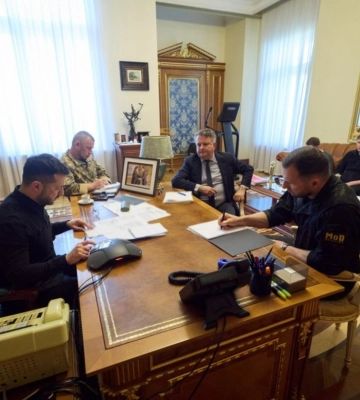 Макрон поможет Украине достать ракеты для Patriot, - Зеленский