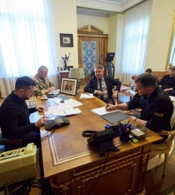 Макрон після удару по Кривому Рогу пообіцяв передати Україні ракети для захисту неба