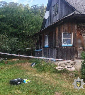 У Міжгір’ї вбили місцевого жителя – за підозрою у злочині затримали сусідку потерпілого