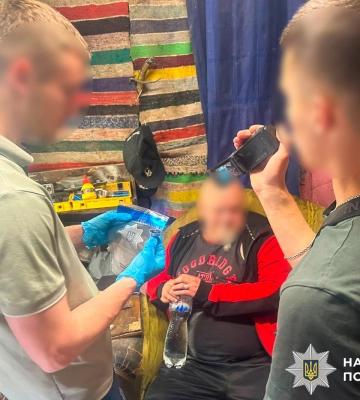 У Рівному обвинуваченого сутитимуть за зберігання та збут психотропів