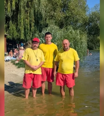 Чоловік тонув у Харкові: його врятували