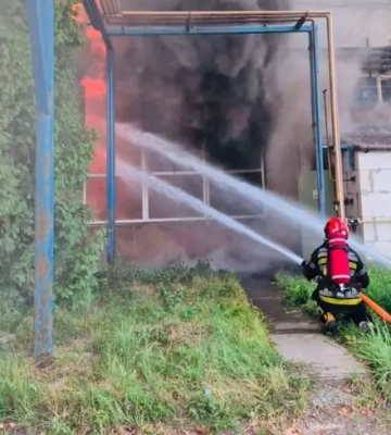 Пожежа на заводі «Іскра» у Львові: загинули троє людей