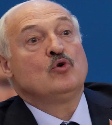 Спецпосланник Трампа наладил контакт с Лукашенко с помощью «шуток и водки» — NYT