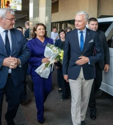 До Києва прибув президент Литви