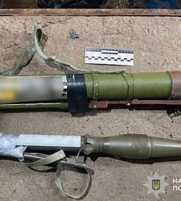Патроны, гранаты и противотанковые гранатометы: в Криворожском районе задержали мужчину за хранение боеприпасов