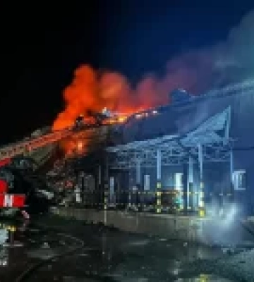 Росіяни вдарили дронами по поштовому відділенню в Лозовій на Харківщині