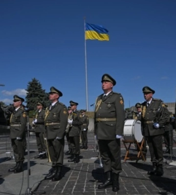 У Києві підняли Державний Прапор України