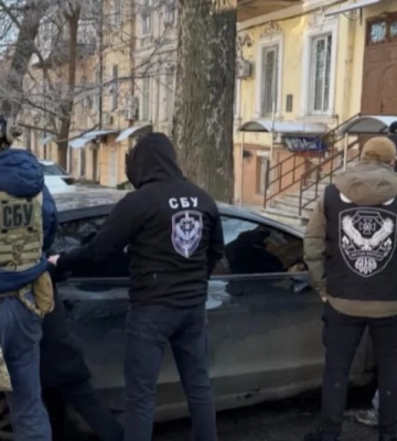 Одесская банда вымогала несуществующие долги и втянула в преступления несовершеннолетнего