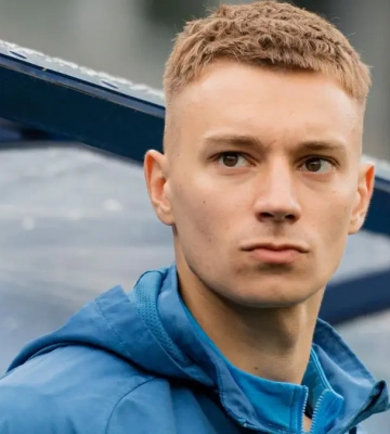 Новый динамовец. Бражко показал сына Квитковой в форме Динамо и раскрыл его игровой номер