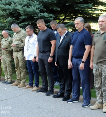 Під звуки - на висоту: у Дніпрі урочисто підняли прапор України