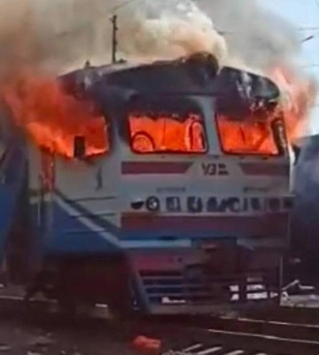 У Харківській області російський дрон поцілив в електричку, є загибла