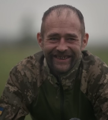 «У мене велика сім’я - це українські люди»: історія безхатька, який місяць сам тримав позицію під Сумами