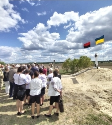 На Волині відкрили пам’ятний хрест трьом воякам УПА, які загинули в бою