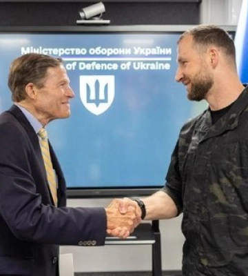 Хмара провів зустріч із сенатором Блюменталем: США можуть допомогти зупинити війну на умовах України