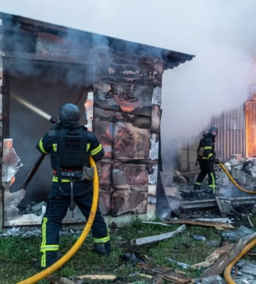 Россия нанесла удар по Харькову и его пригородам: атакованы АЗС, есть жертвы