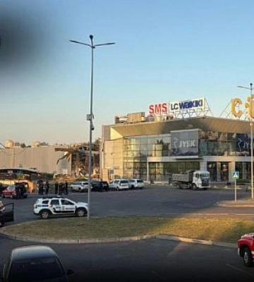 В больницах Кривого Рога остаются 49 пострадавших от атаки на «Солнечную Галерею»