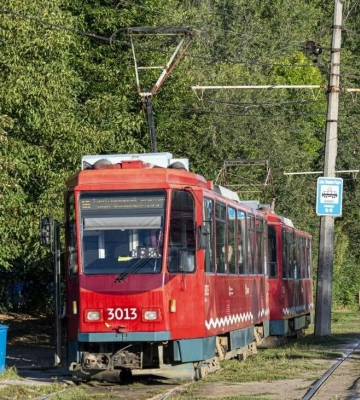 Останній день змін: як сьогодні працює громадський транспорт Дніпра