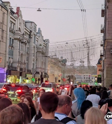 “Шлях до ХНР”. Суперечки про масові гуляння на День міста розгорілися в мережі