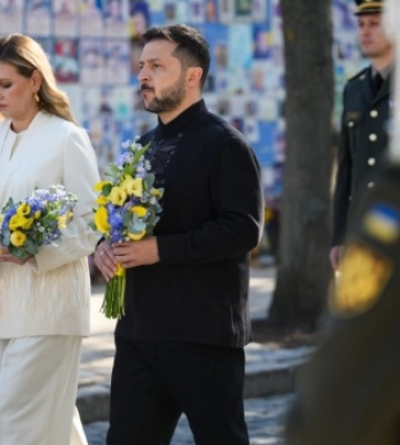 Подружжя Зеленських вшанувало пам'ять полеглих за Україну