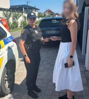 Упіймали на гарячому... з її власним паспортом! Детективна історія зі щасливим фіналом біля вокзалу в Ужгороді
