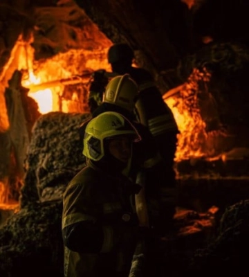 У Києві ліквідували пожежу після повторної російської атаки — ДСНС