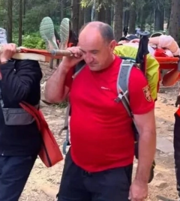 Під час спуску з Говерли травмувалася туристка з Київщини