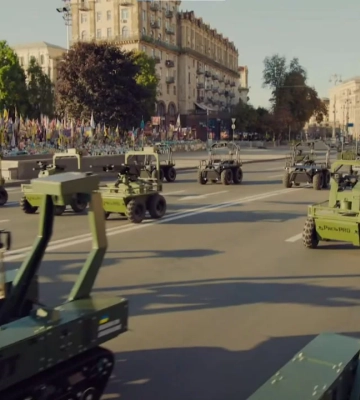 Перший у світі парад військових безпілотних систем та НРК відбувся у Києві. ВIДЕО