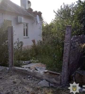 Троє людей постраждали під час атак ворога на Дніпропетровщину: слідчі продовжують роботу на місцях обстрілів