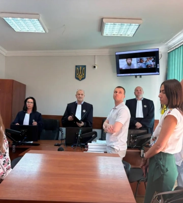 Суд скасував рішення про видворення росіянина Хакімова з України
