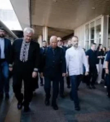 Лідери європейських країн вшанували пам'ять полеглих Захисників і Захисниць України на Національному військовому меморіальному кладовищі