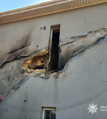 На Одещині вибухотехніки поліції знешкодили ворожий дрон, який влучив у приватний будинок